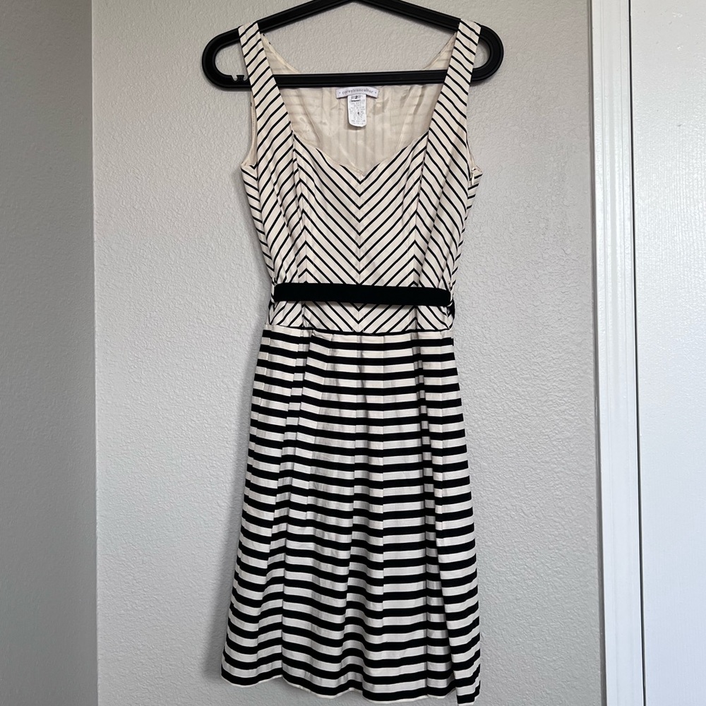 ANTHROPOLOGIE A LINE BLACK AND WHITE DRESS